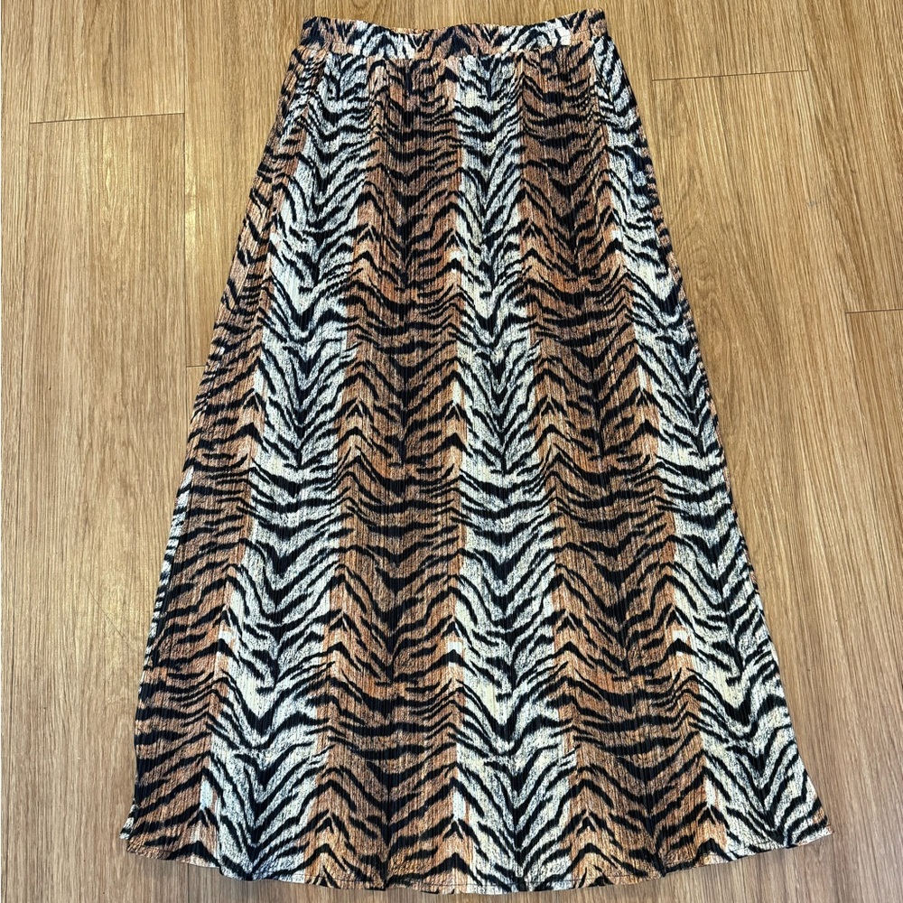 Dressed in Lala Skirt